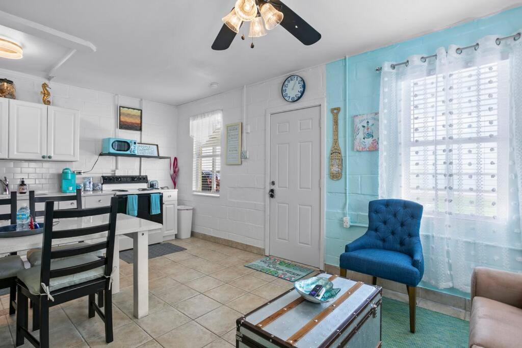 Mermaids Grotto Waterfront 1Br Apt With Bay View Villa Tampa Bagian luar foto