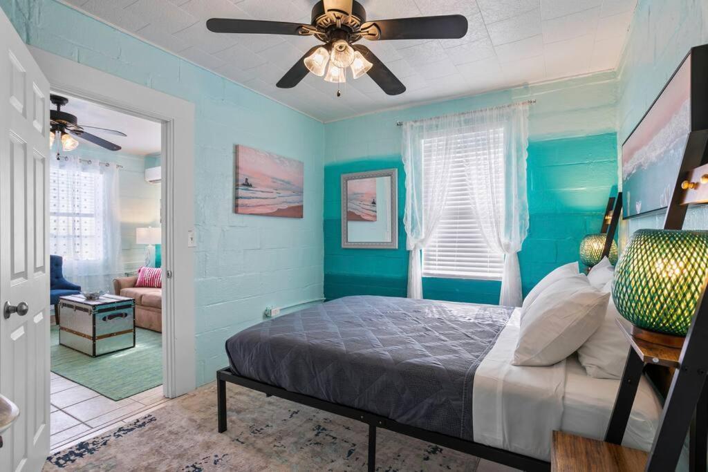 Mermaids Grotto Waterfront 1Br Apt With Bay View Villa Tampa Bagian luar foto